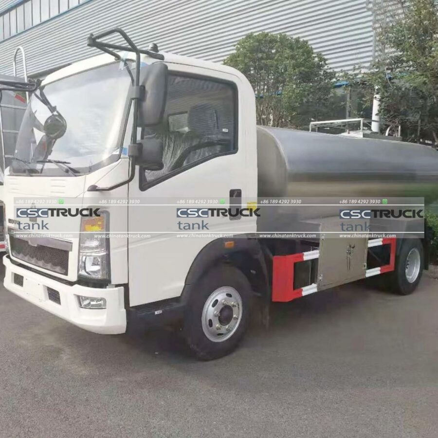 HOWO 10000 Liters Milk Truck