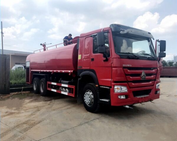 HOWO 10000 Liters Water Tank Truck (3)