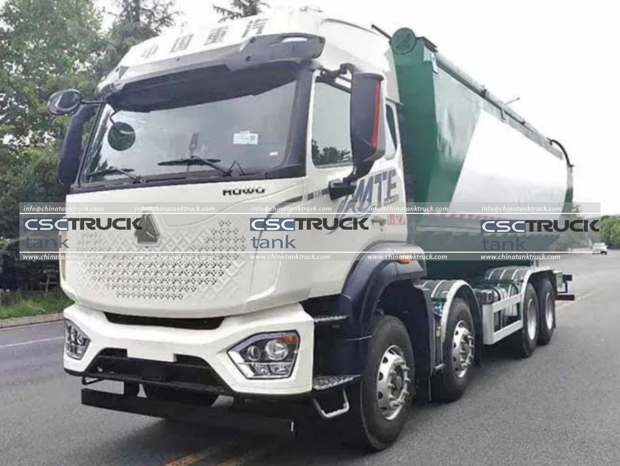 HOWO 12 Wheelers 40 CBM Bulk Feed Truck