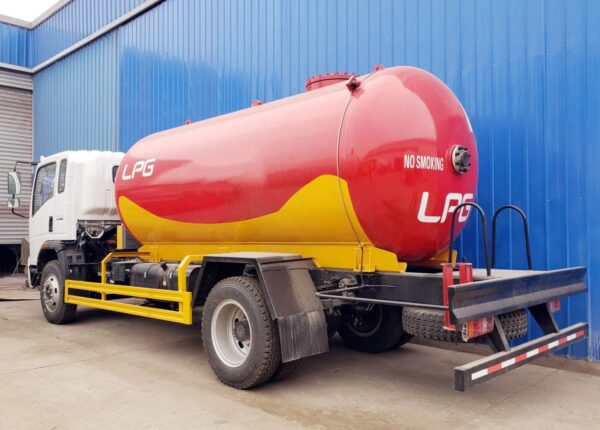 HOWO 15 CBM LPG Transport Truck (2)