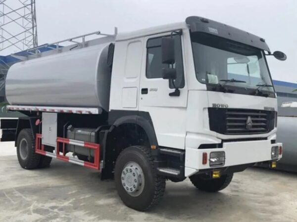 HOWO 15000 Liters Mobile Fuel Truck (2)