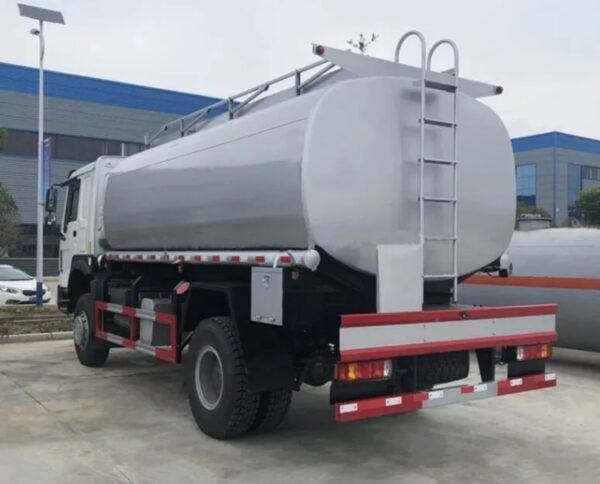 HOWO 15000 Liters Mobile Fuel Truck (5)