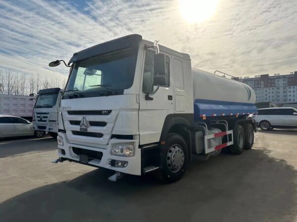 HOWO 20 CBM Water Tank Truck