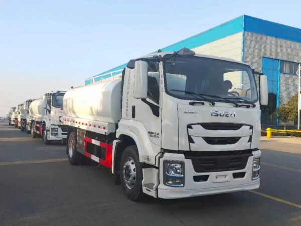 ISUZU 13 CBM Milk Tank Truck