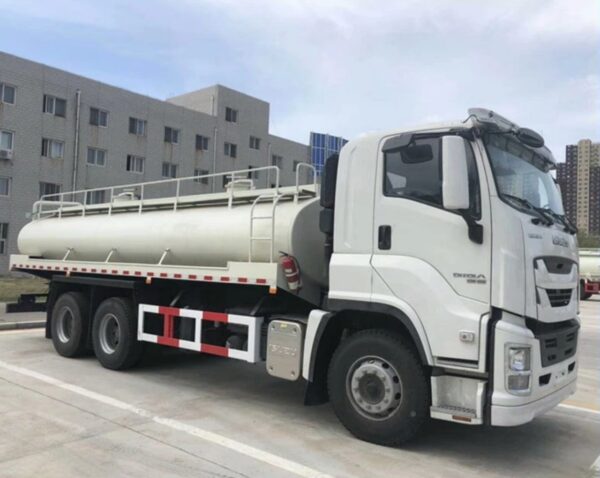 ISUZU 20000 Liters Water Tank Truck (2)