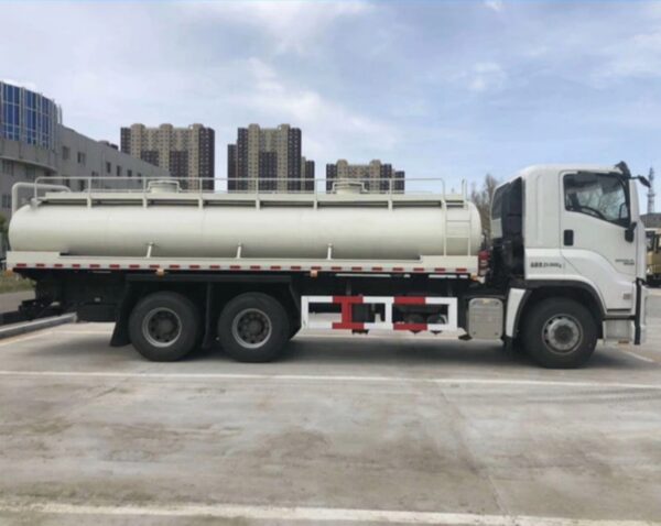 ISUZU 20000 Liters Water Tank Truck (3)