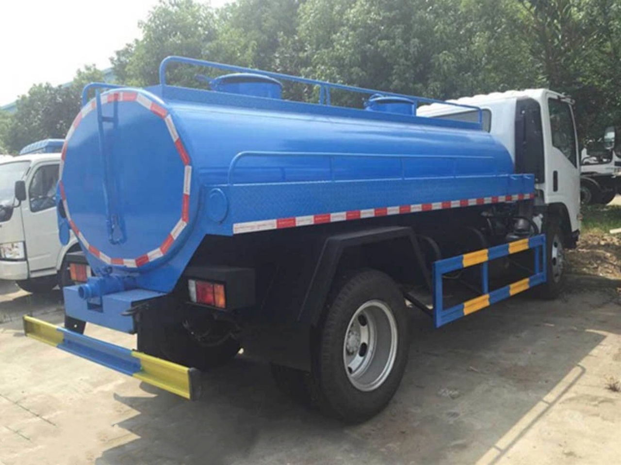 ISUZU Water Sprayer Truck (4)