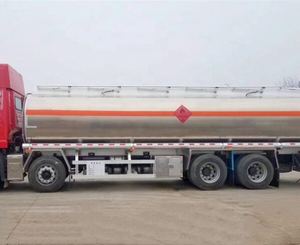 IVECO 32000 Liters Fuel Tanker Truck (4)