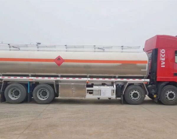 IVECO 32000 Liters Fuel Tanker Truck (5)