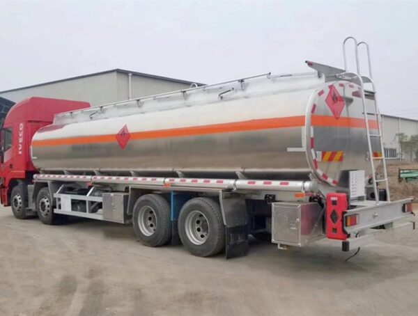 IVECO 32000 Liters Fuel Tanker Truck (6)