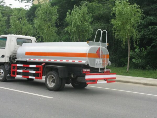 JAC 5CBM Fuel Delivery Truck (4)