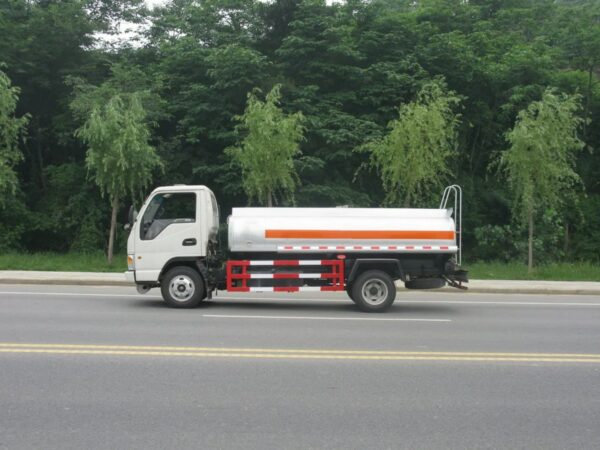 JAC 5CBM Fuel Delivery Truck (5)