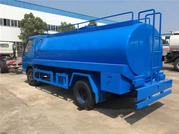 Milk Tank Truck (4)