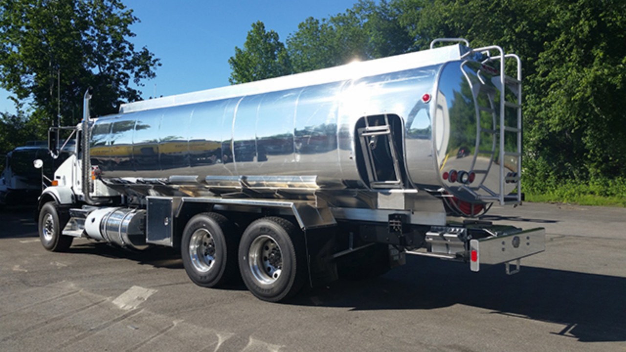 Oil Tank Truck (7)