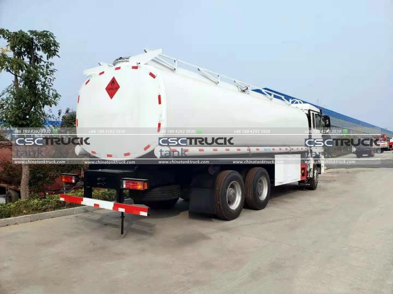 SHACMAN H3000 22 CBM Oil Tank Refueling Truck (4)