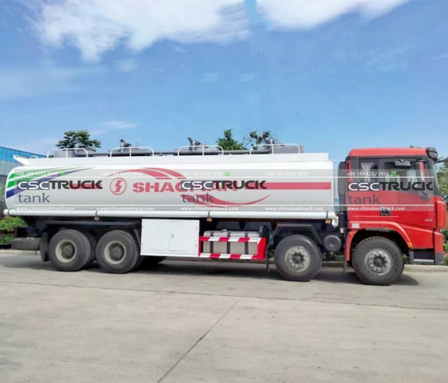 SHACMAN X3000 32000 Liters Fuel Tank Lorry (3)