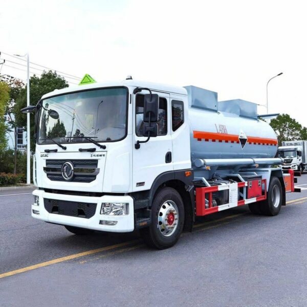 6 Wheelers 10 CBM Corrosive Tank Truck (3)