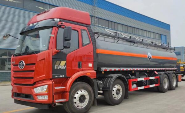 12 Wheelers 30000 Liters Corrosive Tank Truck