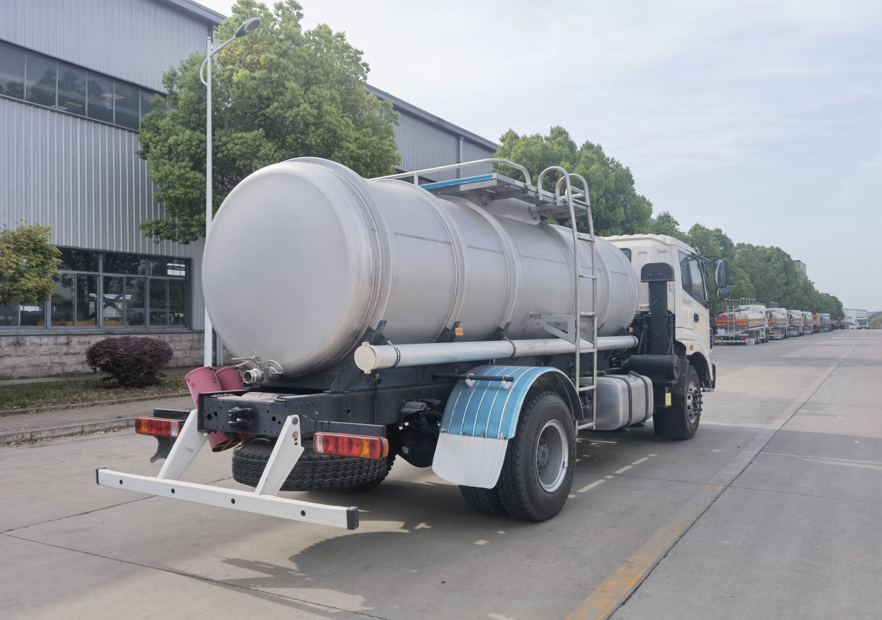 Water tank truck 05