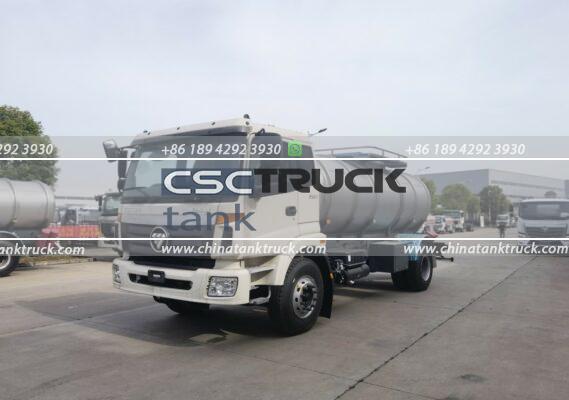 Water tank truck