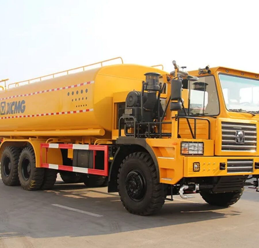 XCMG 49 CBM Off-Road Water Tanker Truck (2)