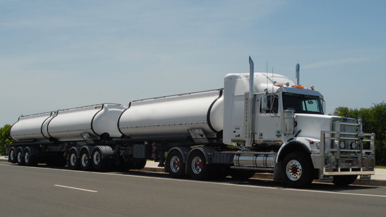 chemical tank truck (3)